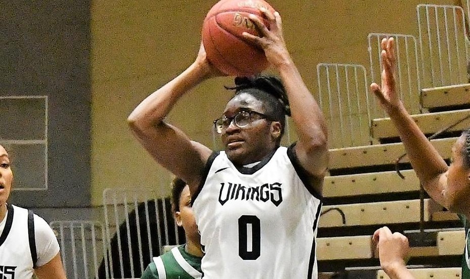 Women's Basketball Defeated by Fulton-Montgomery as Offense Stalls in Third Quarter