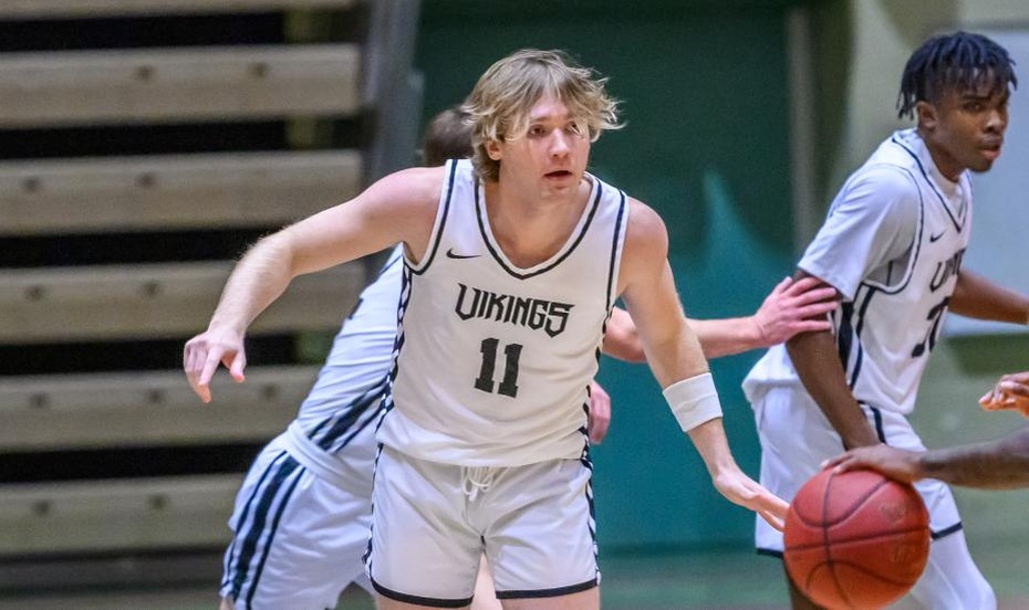 Men's Basketball Stymied by #7 Herkimer