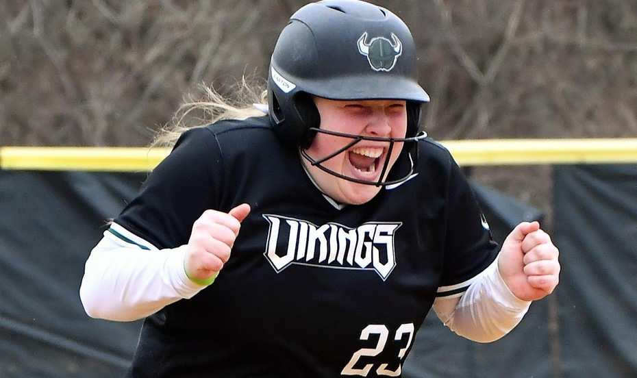 One Dozen Wins! Softball Sweeps Genesee; Completes Perfect Weekend