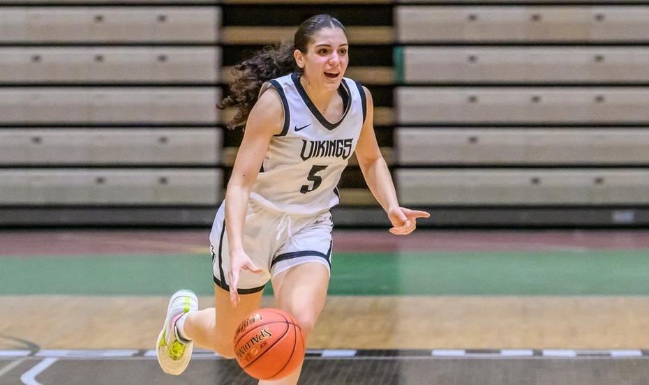 Women's Basketball Falls to Mohawk Valley