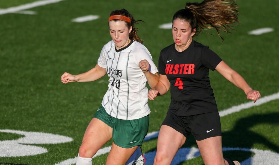 Women’s Soccer Falls on Road at Genesee