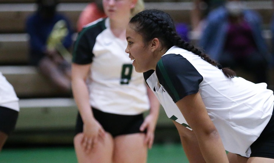 Volleyball Falls on Road at Fulton-Montgomery