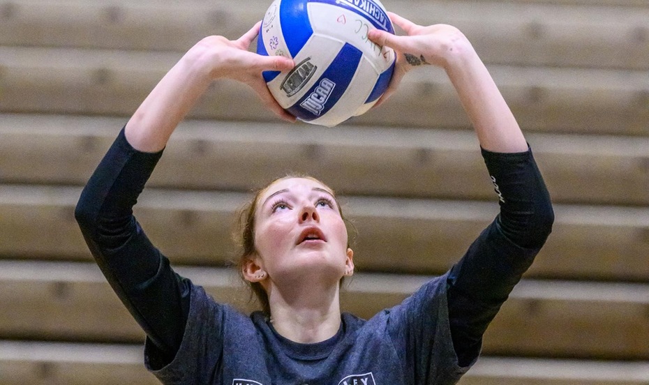 Volleyball Drops Home Match to No. 11 Fulton-Montgomery